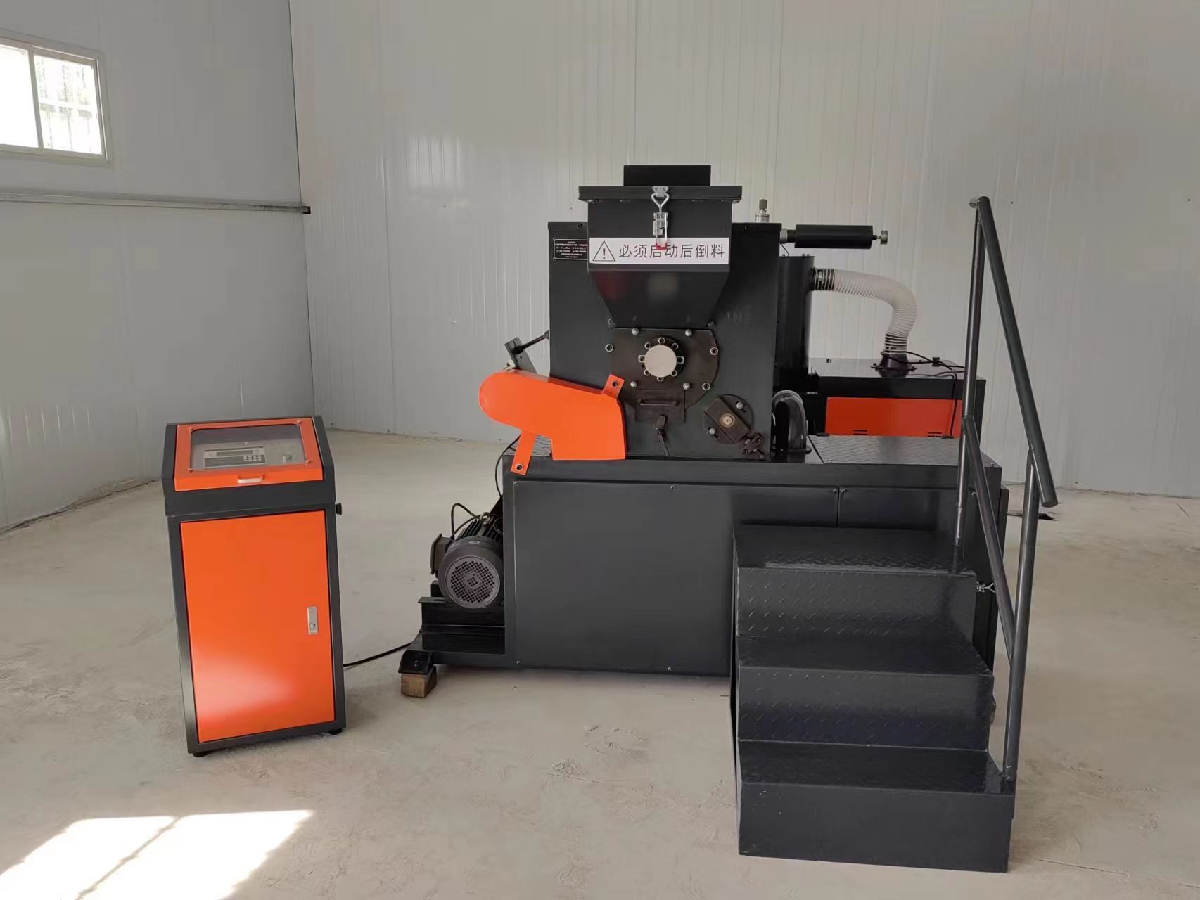 制球機.jpg 制球機.jpg